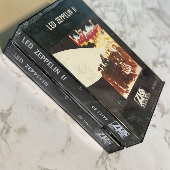 Led Zeppelin cassette tapes lot of 2 vintage tapes - Picture 14 of 16
